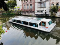 Balade en bateau avec degustation du vin