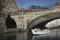 Kaas en wijnboot